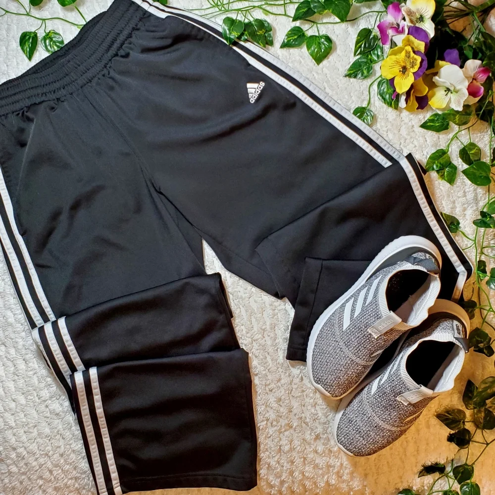 ● ADIDAS Track Pants ● - Picture 7 of 8